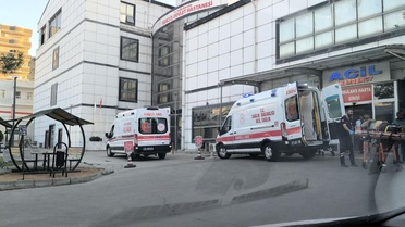 Gercüş'te inşaat iskelesi çöktü: 3 yaralı
