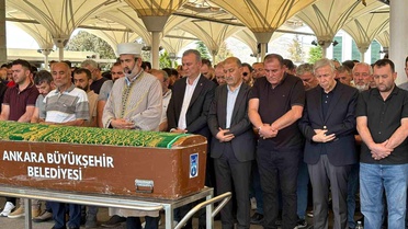 Hafriyat kamyonu kazasında vefat eden işçi son yolculuğuna uğurlandı