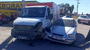 Manavgat'ta Kaza: 2 Yaralı