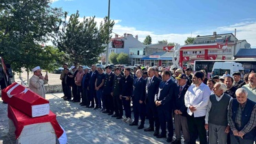 Kıbrıs Gazisi Yasin Soğukbulak Arpaçay'da askeri törenle son yolculuğuna uğurlandı