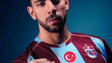 Trabzonspor, Cenk Özkaçar'ı Transfer Etti