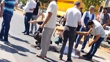 93 Yaşındaki Adam Kamyonun Çarpması Sonucu Hayatını Kaybetti