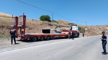 Kayseri'de Tır ve SUV Çarpıştı: 2 Yaralı