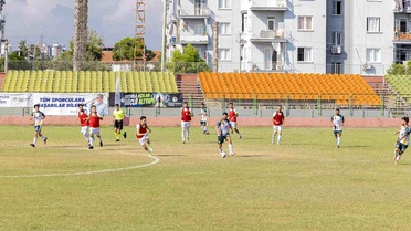 Mersin'de 30 Ağustos Zafer Kupası Futbol Turnuvası başladı
