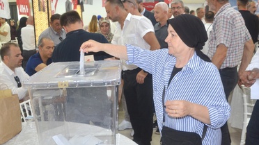 MHP Karamürsel Kongresi'nde Parlak Yeniden Seçildi