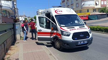 Manavgat'ta Trafik Kazası: İki Yaralı