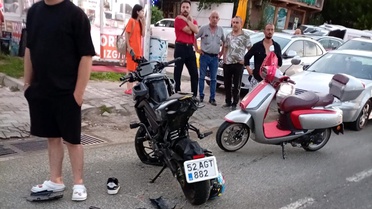 Fatsa'da Motosiklet Kazası: 2 Yaralı