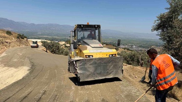 Aydın'da 17 ilçede eş zamanlı yol çalışması