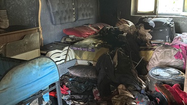 Yoldan geçen TIR sürücüsü fark etti, 22 kişilik aile faciadan döndü