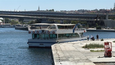 Denizde korkunç kaza: Tur teknesi köprü ayağına çarptı, bir denizci kayıp