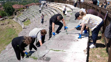 Konuralp Antik Tiyatro restorasyona hazırlanıyor