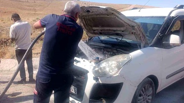 Siirt'te Araç Yangını Paniğe Neden Oldu