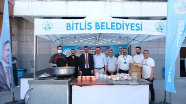 Bitlis'te Ücretsiz Sıcak İkram
