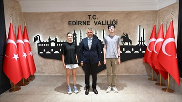 Vali Sezer'den LGS Başarısına Tebrik