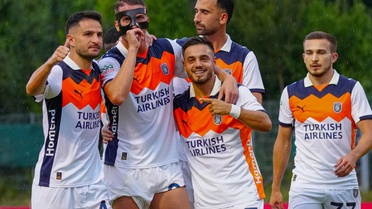 Futbolseverlere müjde! RAMS Başakşehir - Inter Turku maçı şifresiz kanalda