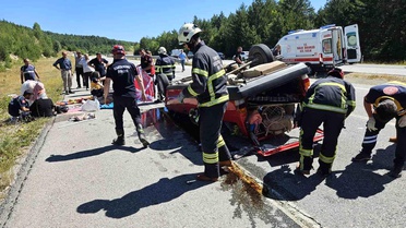 Kastamonu'da Takla Atan Otomobilde 3 Yaralı