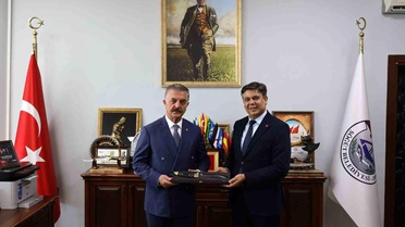 MHP Genel Sekreteri Büyükataman Söğüt'te temaslarda bulundu