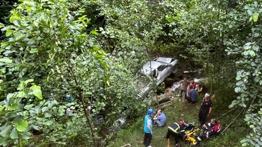 Sürmene'de Trafik Kazası: 1 Ölü, 5 Yaralı