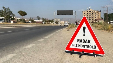 Yüksekova'da Hız Denetimleri Sürüyor