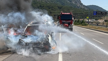 Ayvacık'ta Otomobil Yangını Kontrol Altına Alındı