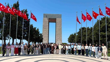 Gençler Çanakkale Şehitliklerini Ziyaret Etti