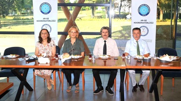 Başarılı Akademisyenler BUÜ'de Buluştu