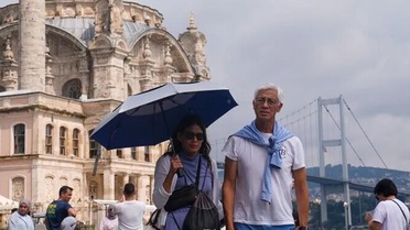 İstanbul'da ani sıcaklık düşüşü ve kuvvetli sağanak uyarısı