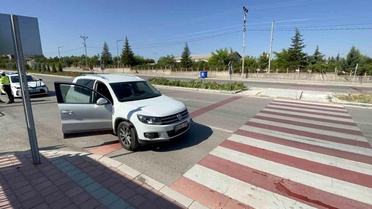 Karaman'da yaya geçidinde kaza: 17 yaşındaki kız yaralandı