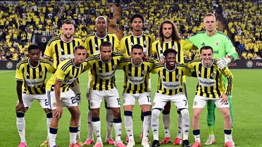 Taraftarlar gitsin diye yolunu gözlüyordu! Takımda kalacağı açıklandı