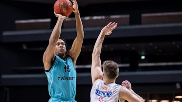 TOFAŞ, Tre'Shawn Thurman ile Anlaştı