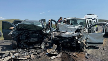 Ardahan'da Trafik Kazası: 3 Ölü, 3 Yaralı
