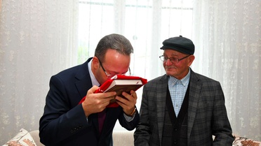 Validen şehit ailesine ilk ziyaret