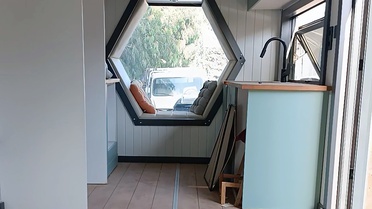 Burcu öğretmene polislerden güzel haber! Çalınan tiny house'u bulundu