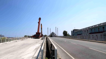 Reşadiye Viyadüğünde yıkım çalışmaları sürüyor