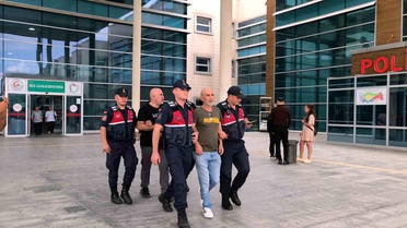 Ünlü Yönetmen Ezel Akay Uyuşturucu Operasyonu ile Gözaltına Alındı