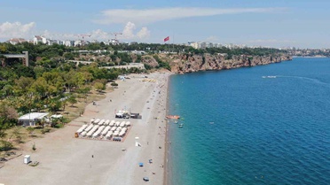 Antalya’da 'Dumansız Plaj' uygulaması için yeni genelge
