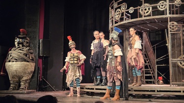 İDT, 'Lysistrata' ile Prizren'de sahne aldı