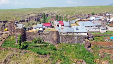 Tarihi Keçivan Kalesi'nde Yaşam Devam Ediyor