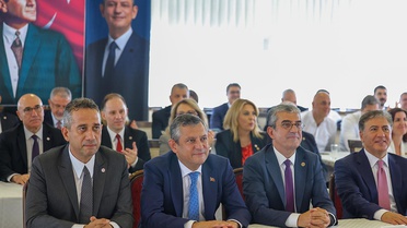 Mansur Yavaş'tan Özgür Özel'e tebrik telefonu: CHP'den istifa edecek mi?