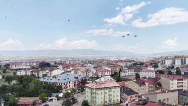 F-16'larla Erzurum Kongresi Kutlaması