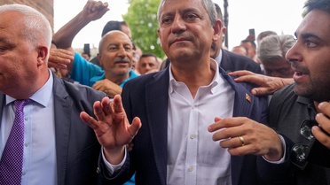 Özgür Özel, Yeni Parti’nin genel başkanı seçildi
