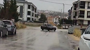 İnegöl'de Drift Yapan Sürücüye Cezalar