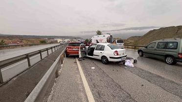 Tosya'da Zincirleme Kazada 1 Ölü, 12 Yaralı