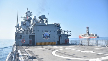Karadeniz'de Sondaj Gemilerine Refakat