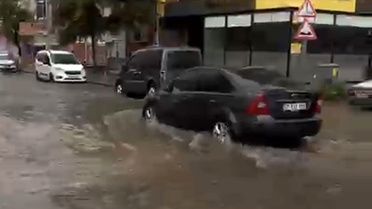 Tokat'ta Fırtına ve Sağanak Hayatı Olumsuz Etkiledi