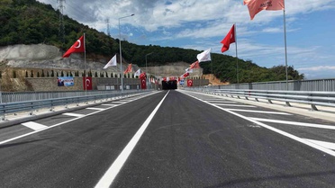 Yalova-Armutlu yolunda tatilcilerin çilesi sona erdi