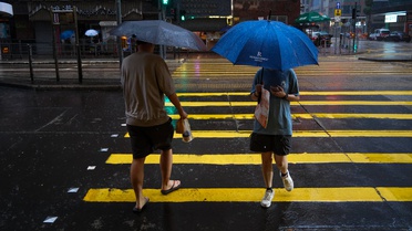 Noul Tayfunu Hong Kong'dan Uzaklaşıyor