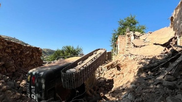 Gökçepınar'da İş Makinesi Devrildi