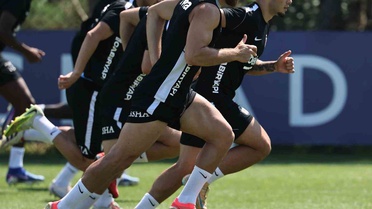 Beşiktaş, Midtjylland Maçı İçin Hazırlıklarını Sürdürüyor