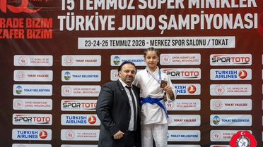 Başkan Sezgin Yaz Spor Okulunu Ziyaret Etti